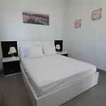 Elite Sea View *